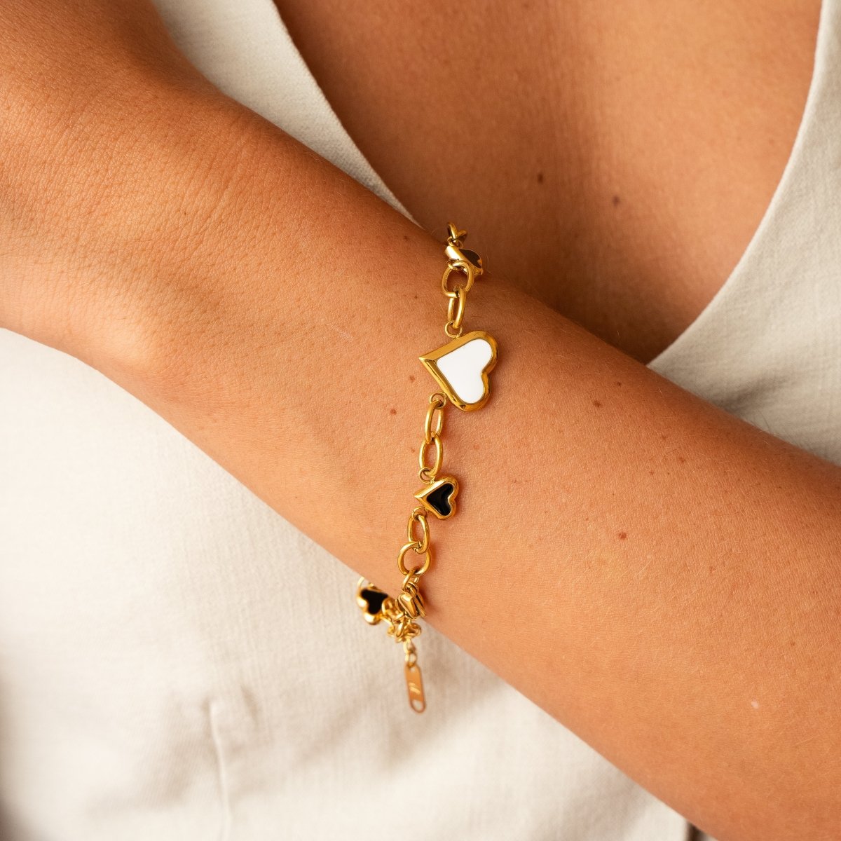 Pulseira Love Glow Monocromático Banhado em Ouro 18K